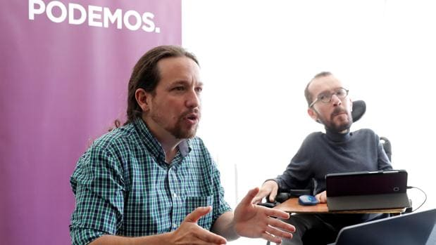 El líder de Podemos Pablo Iglesias, y Pablo Echenique exsecretarío de organización de Podemos, en el Consejo Ciudadano Estatal de la formación