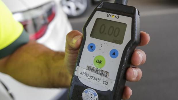 Un control de alcoholemia; el conductor de la noticia no tuvo tanta fortuna
