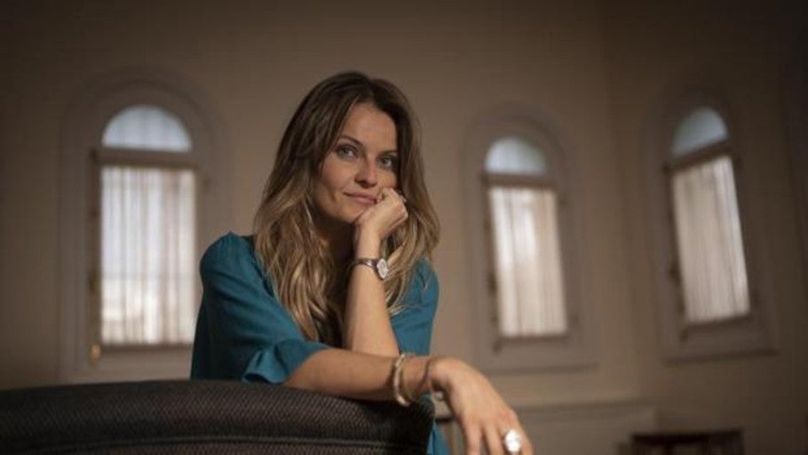 La politóloga Gloria Álvarez: «Las grietas internas han hecho de Podemos una vergüenza»