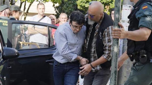«Mi papá ha matado a mamá con una pistola»