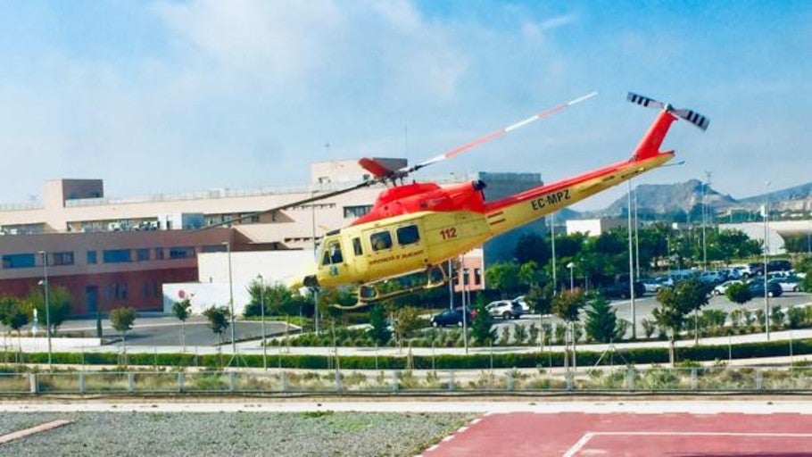 Rescatan en helicóptero a un escalador herido tras una caída en el Puig ...