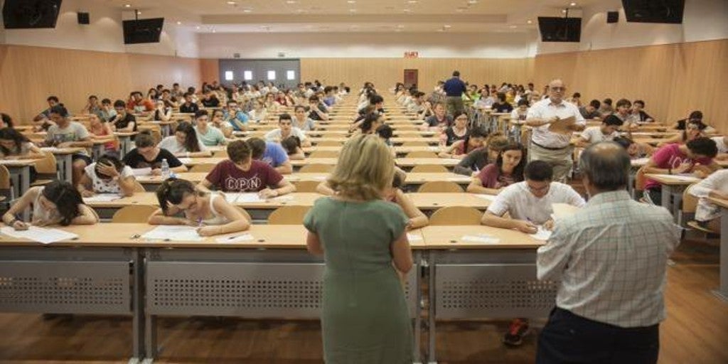 La Uclm Publica Los Modelos De Examen De La Prueba De Acceso A La