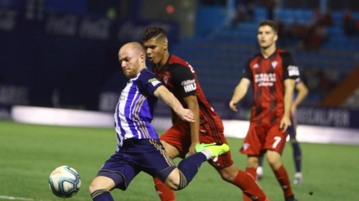 Aplazado El Partido Del Mirandés-Tenerife Tras Aumentar A Trece Los ...