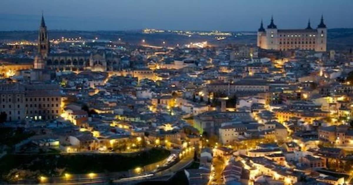 Inapropiado capa simplemente La vista nocturna de Toledo, elegida como «la más bonita del mundo»
