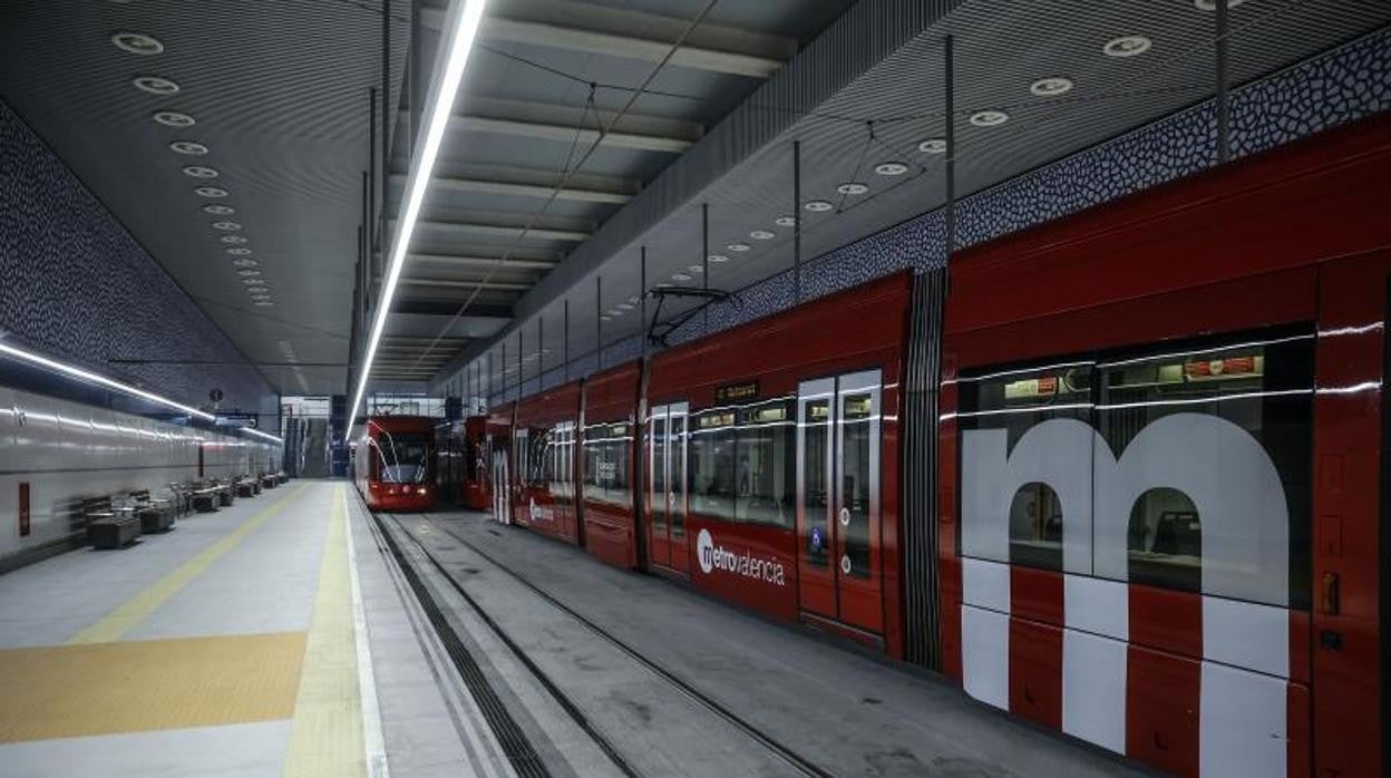 La nueva Línea 10 del Metro de Valencia ofrece servicio nocturno desde
