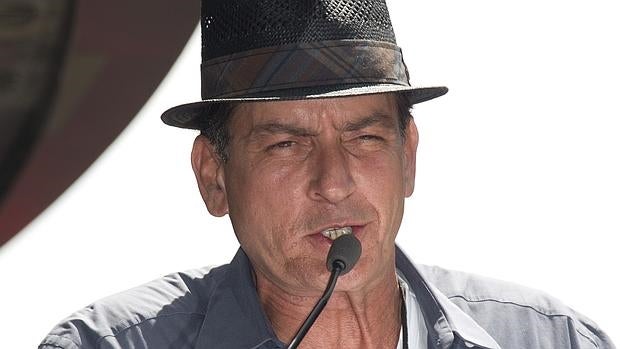 Charlie Sheen cumplía 50 años