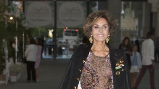 Casual elegante: 10 outfits para impactar en los negocios 