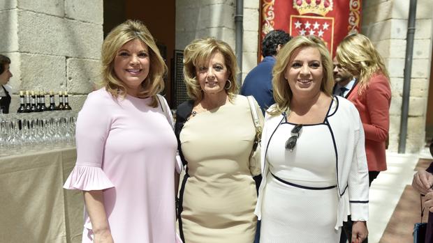 La periodista, junto a sus dos hijas, Terelu y Carmen el pasado dos de mayo