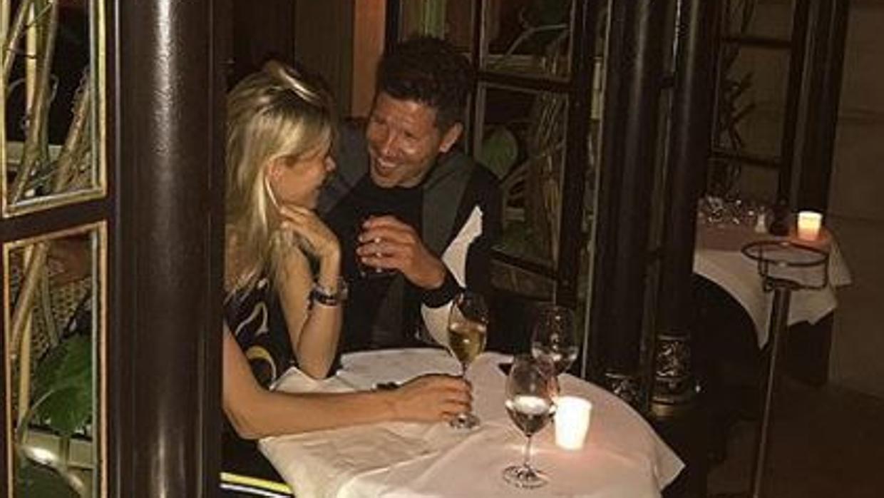 Simeone y Carla Pereyra disfrutan de una escapada a Paris