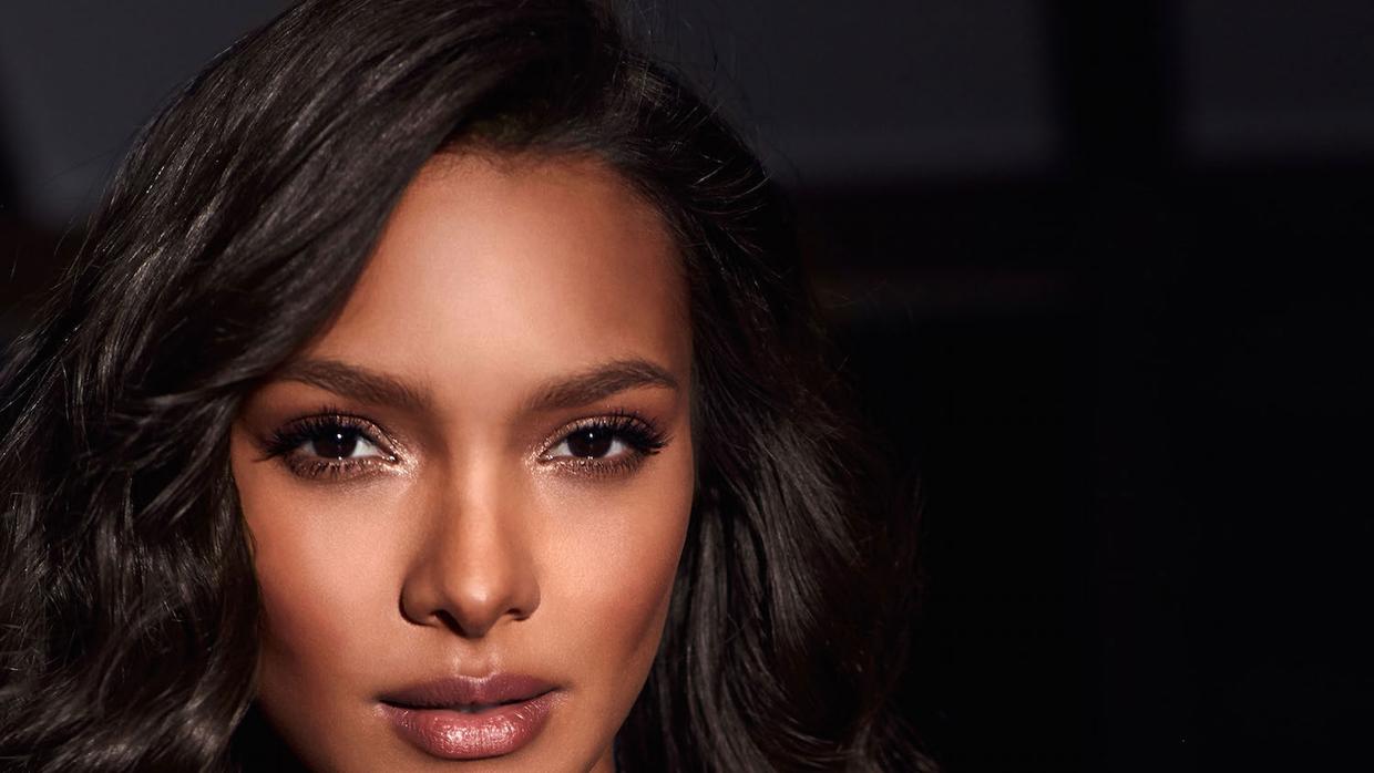 Así lució Lais Ribeiro el sujetador de 1,7 millones de euros