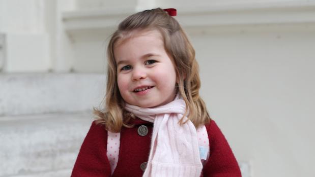Carlota de Cambridge el pasado lunes en su primer día de guardería