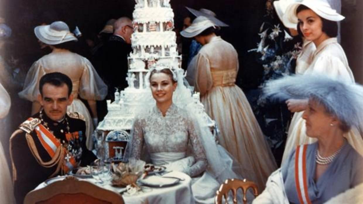 El vestido de Gracia de Mónaco, protagonista medio después de su boda con el príncipe Rainiero