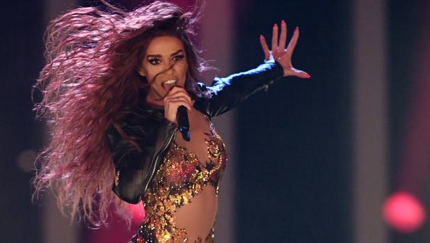 Eleni Foureira durante su actuación en la primera semifinal de Eurovisión 2018