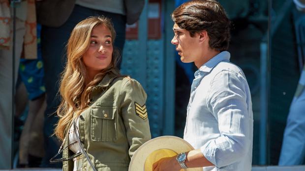 María Pombo junto a su pareja Pablo Castellano