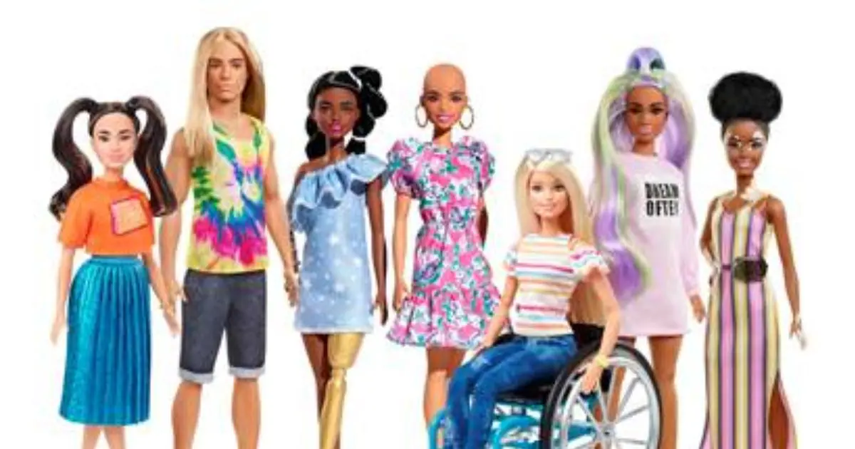 gatear Alfombra estación de televisión Barbie con vitíligo o Ken con pelo largo: así son las nuevas muñecas más  inclusivas