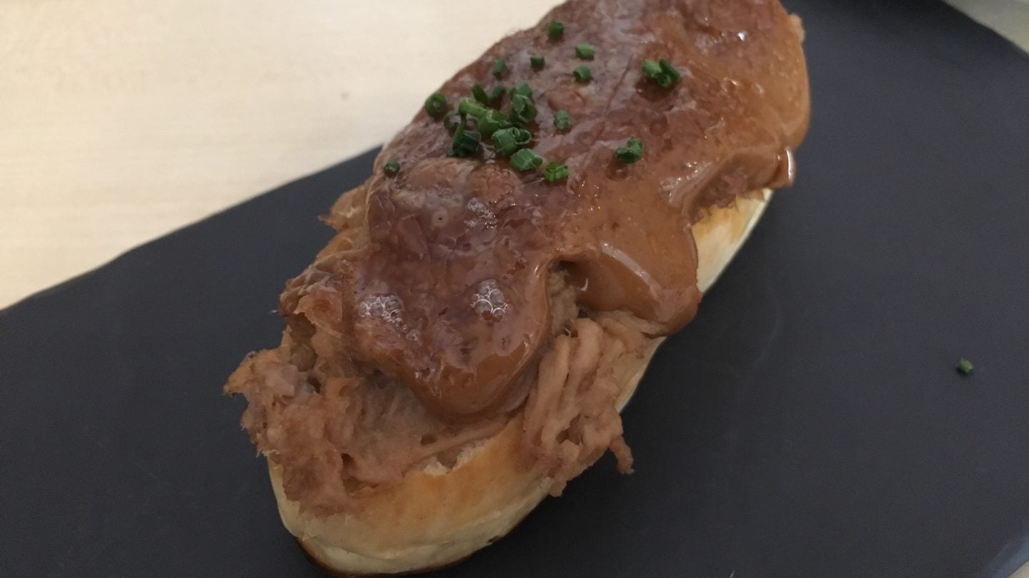 cocina tradicional malagueña en taberna uvedoble malaga