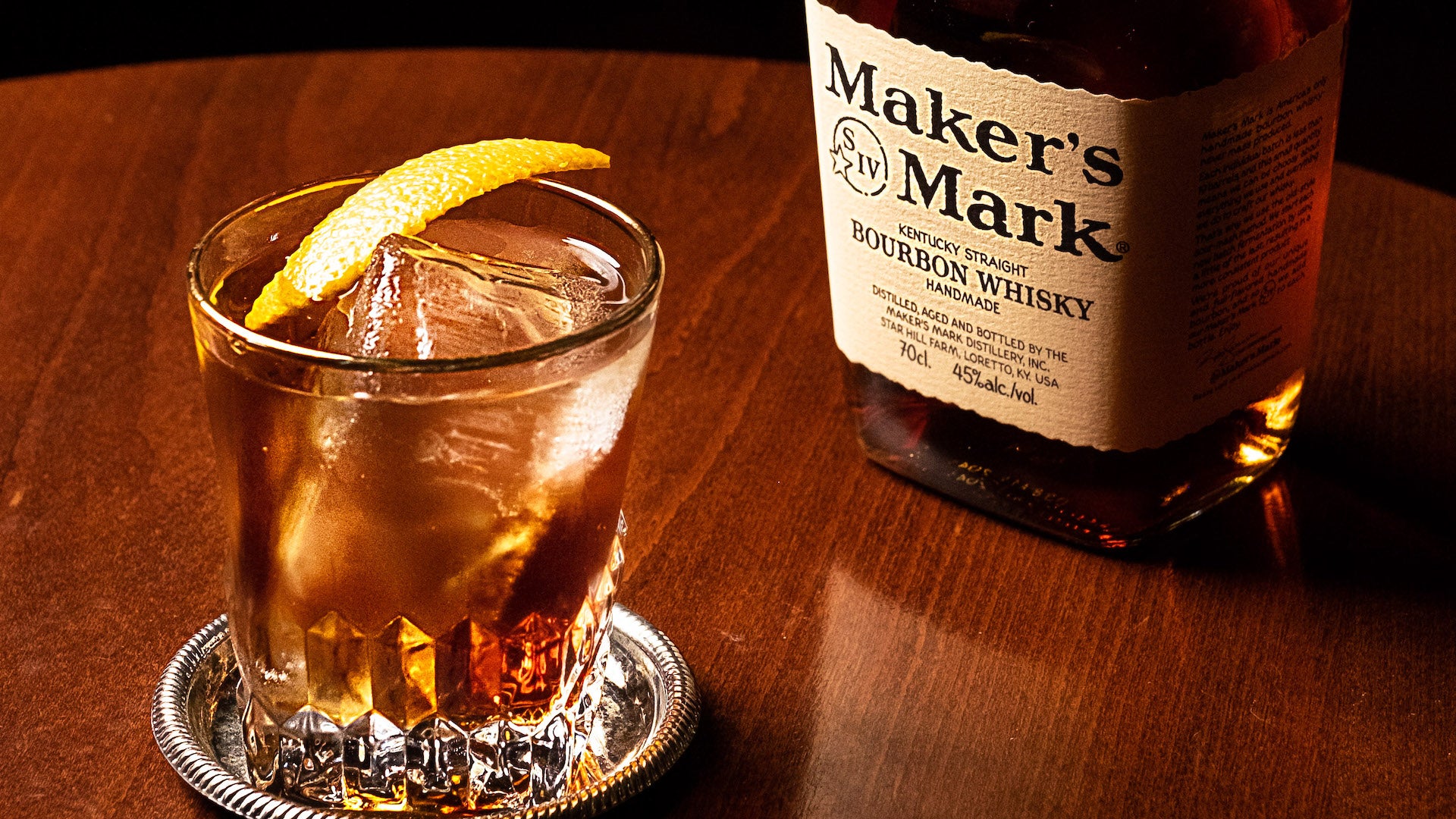 Destilados de primeras marcas forman parte de la carta de Speakeasy y The Pharmacy.