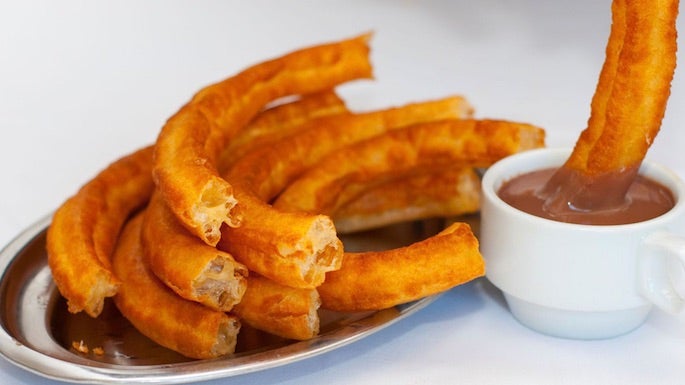 chocolate con churros del bar oña en malaga