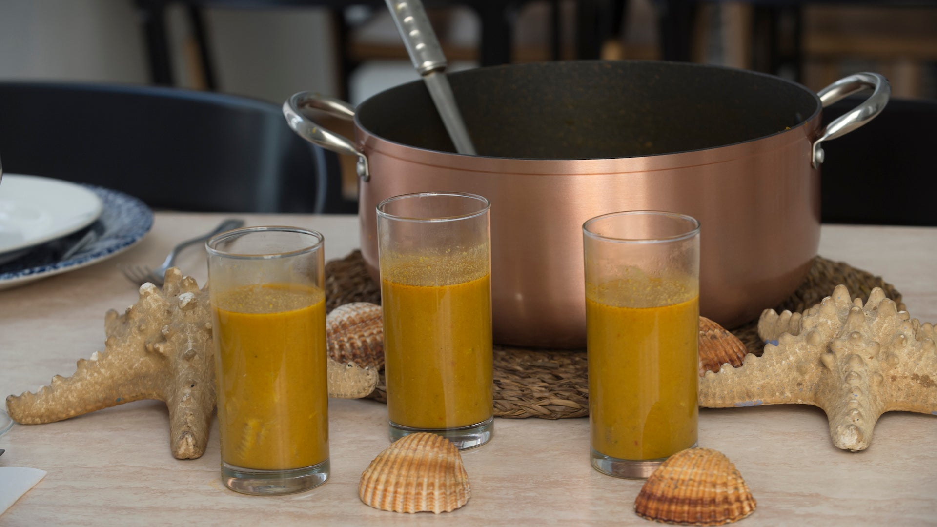 Caldo de pintarroja en CB 23, en el barrio el Soho en Málaga. Foto: Francis Silva. 