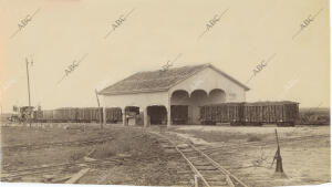 Cuba, noviembre de 1895. Guerra de Cuba. Apeadero de un ingenio azucarero