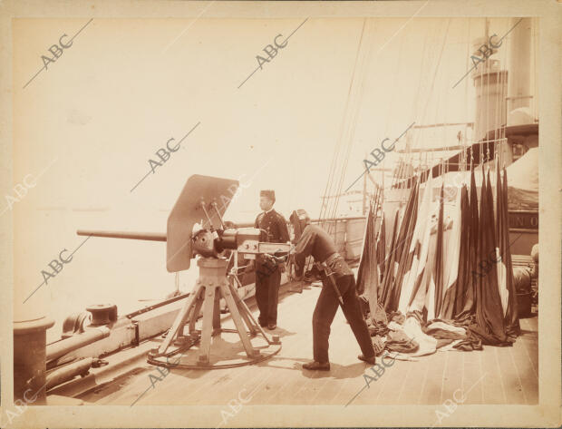 Telégrafo de banderas del Pelayo