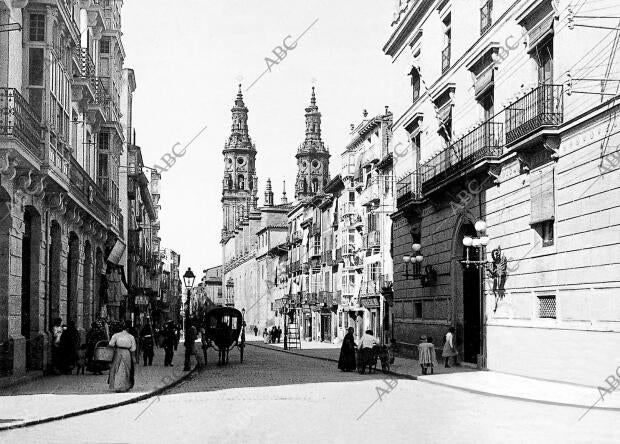 Logroño (la Rioja), 1900 (Ca.). Calle del mercado