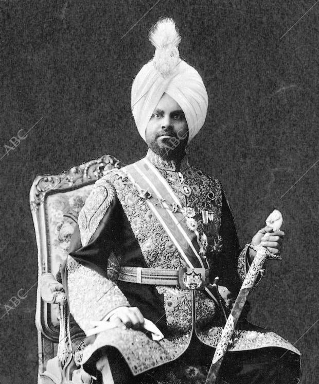 El Maraja de Kapurtala, hacia 1900