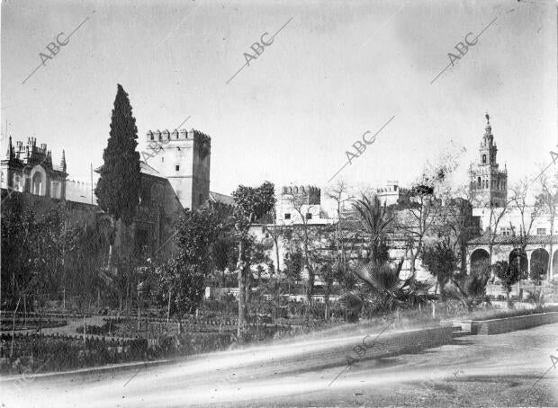 Los jardines del Alcázar de Sevilla a comienzo del Siglo XX