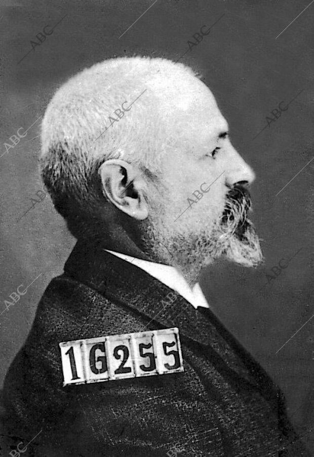 Fotografía de la ficha policial de Francisco Ferrer guardia