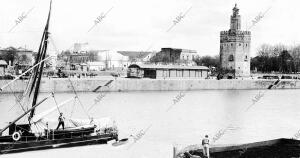 El río Guadalquivir y la Torre del Oro