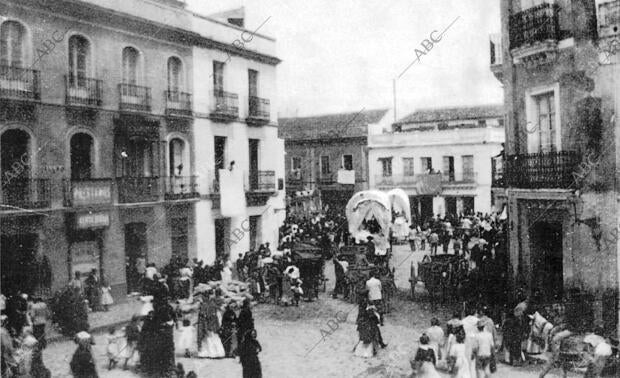 La carreta del Simpecado ya está en la calle Castilla