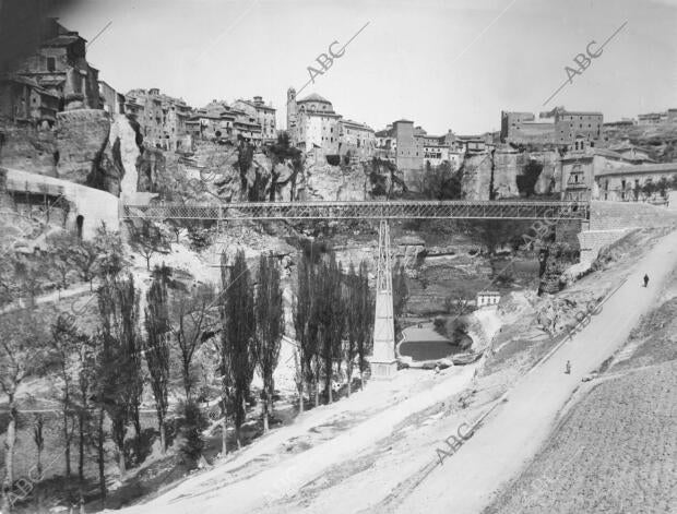 Vista del nuevo puente de San Pablo