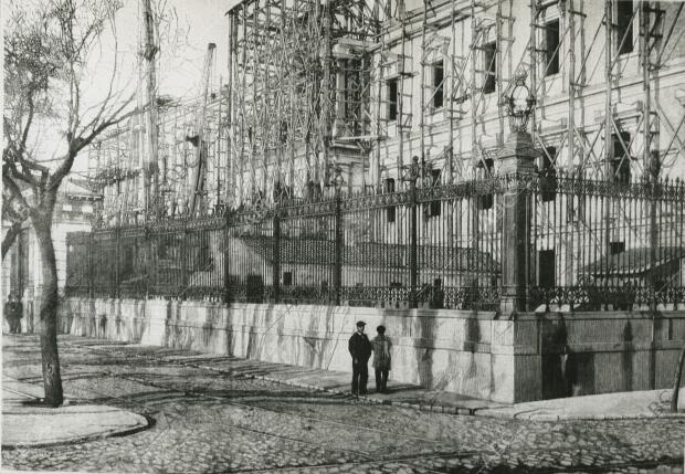 Fachada del Paseo de Recoletos en obras