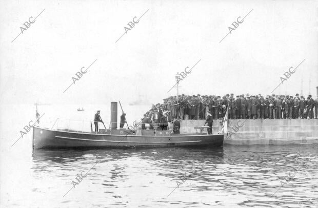 El almirante de la flota del báltico Rozhdestvenski en Vigo