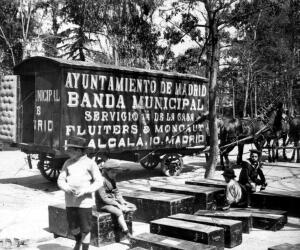 Carro de la banda municipal del ayuntamiento de la ciudad