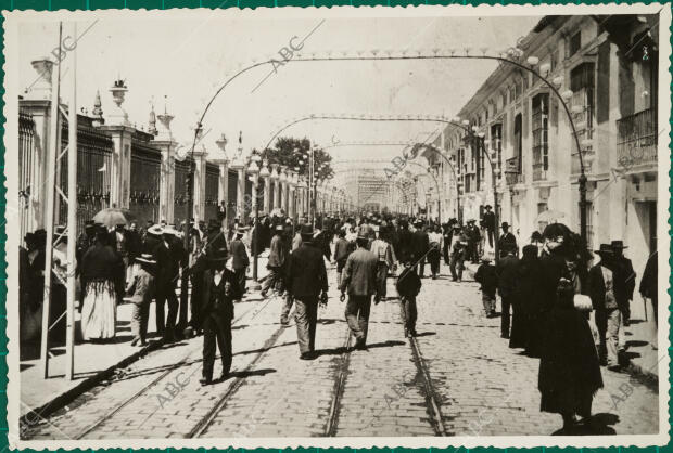La calle de San Fernando a principios de siglo