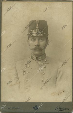 Retrato del arquiduque Fernando de Austria en 1906