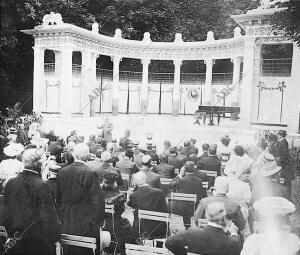 El teatro al aire libre Inaugurado el miércoles Ultimo