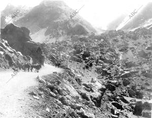 La cordillera de los Andes en Chile, donde se Han sentido con violencia los...