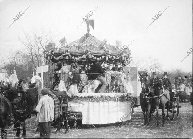 «Tíovivo», del Señor Aranguren, sexto premio en el Carnaval de Madrid de 1906