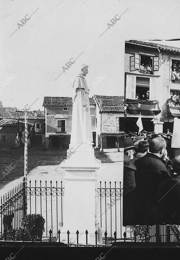 La estatua del padre Flórez que Acaba de ser Inaugurada