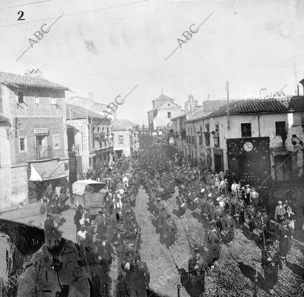 Entrada en Talavera de un regimiento de Infantería