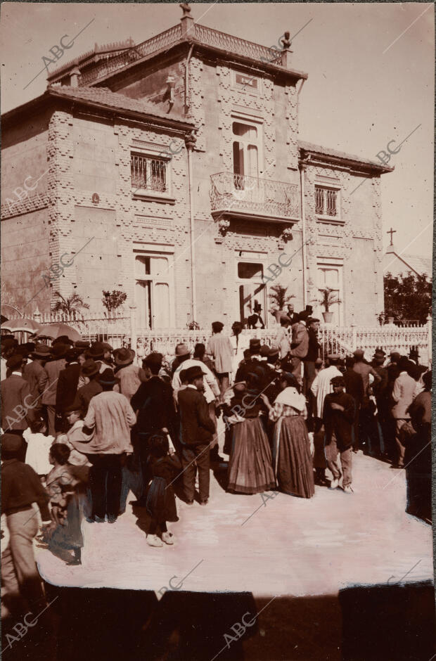 Alrededores de la casa de la novia de Machaquito en Cartagena, durante la boda