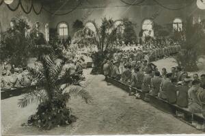 Banquete de oficiales celebrado después de la misa en el cuartel del Conde Duque