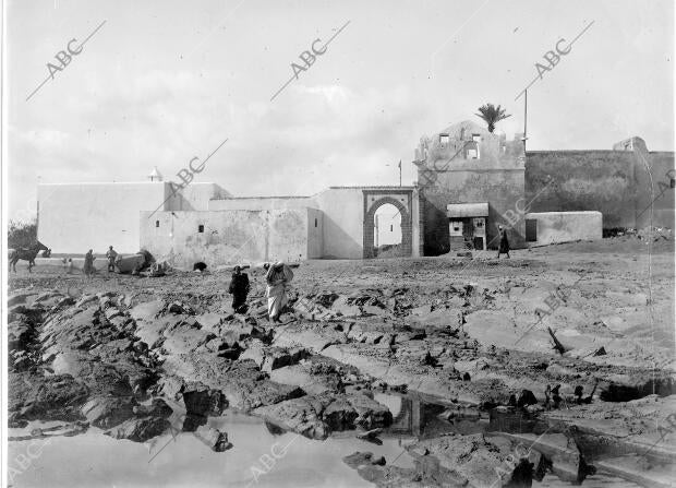 Mezquita Situada en la orilla del mar donde se Refugiaron los Moros Huyendo de...