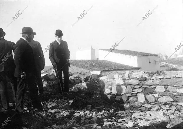 El Rey D Manuel Ii De Portugal En La Localidad Portuguesa De Villaviciosa Archivo Abc