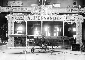 la Instalacion del aviador D. Antonio Fernandez en el último salón Aeronautico