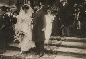 La señorita Hortensia Castejón, hija del Marques de Vadillo y su esposo El Señor...