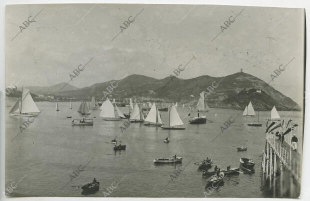 La Bahía de la Concha momentos antes de empezar las regatas