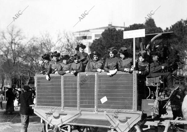 Voluntarios de Melilla, de los Sres. De Luengo, mención Honorífica